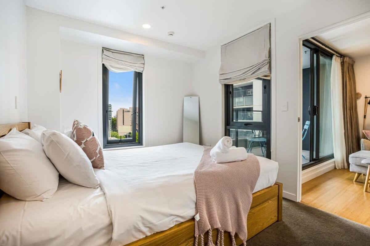 Cosy Two Bedroom Apartment With Balcony Pool And Gym Auckland Bagian luar foto