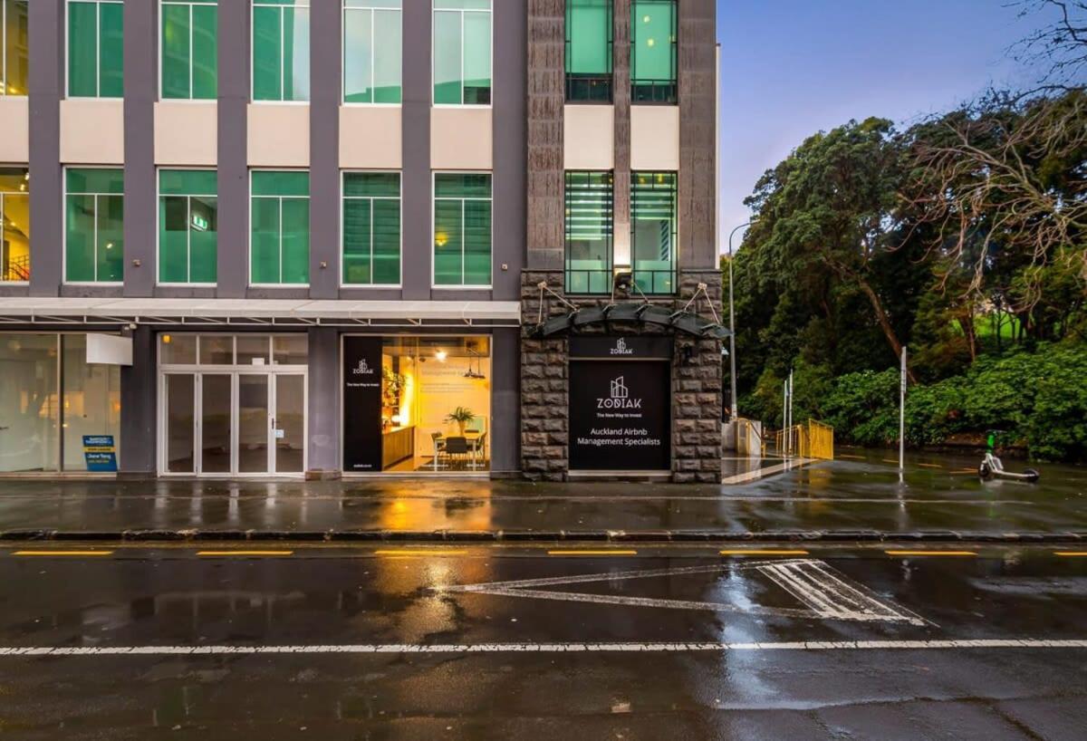 Cosy Two Bedroom Apartment With Balcony Pool And Gym Auckland Bagian luar foto