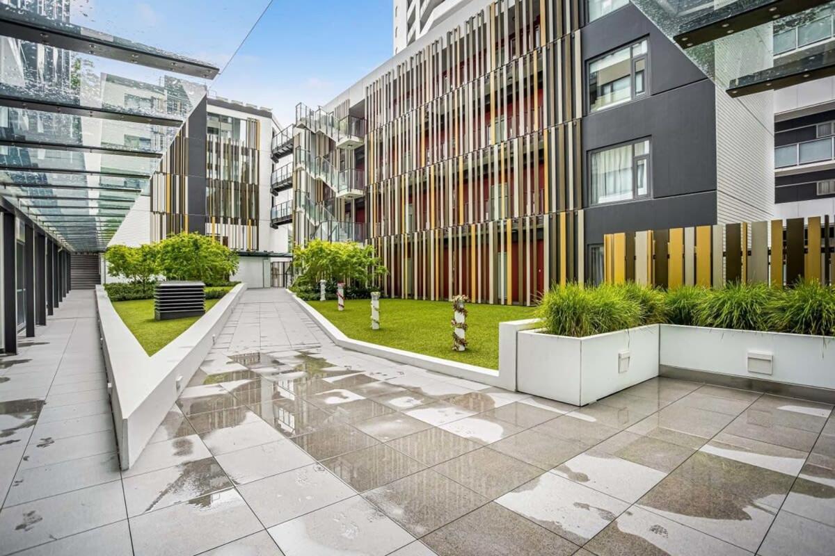 Cosy Two Bedroom Apartment With Balcony Pool And Gym Auckland Bagian luar foto