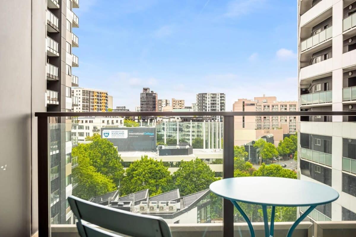 Cosy Two Bedroom Apartment With Balcony Pool And Gym Auckland Bagian luar foto
